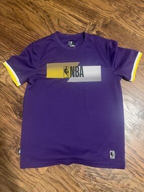 NBA Purple Short-Sleeve Tee with Yellow and White Accents, teenager boys medium